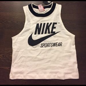 Nike cropped top